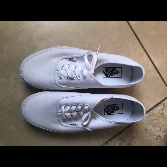 All white Vanz - Picture 2 of 3